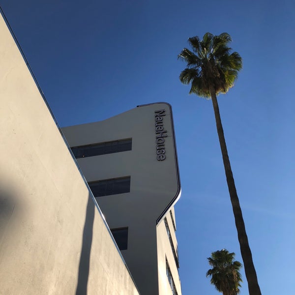 Photo taken at NeueHouse Hollywood by Roger E. on 1/31/2018