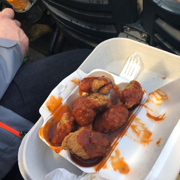 Quaker Steak & Lube® Northshore Pittsburgh, PA