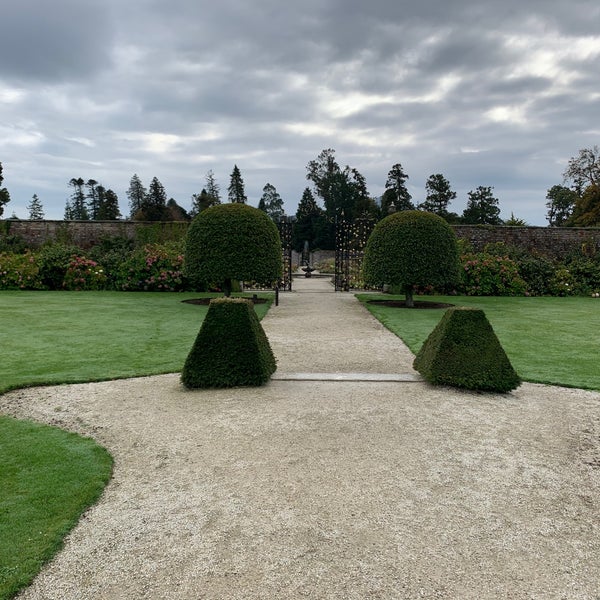 Photo taken at Powerscourt House and Gardens by Conall O. on 10/18/2020