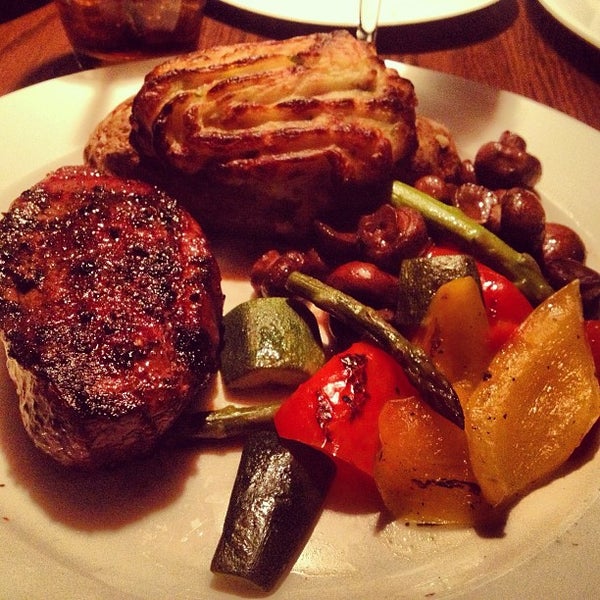Photo taken at The Keg Steakhouse + Bar - Leslie Street by katrien on 1/14/2013