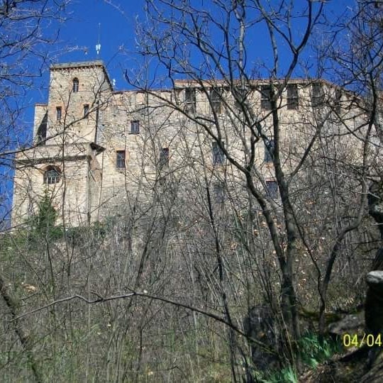 รูปภาพถ่ายที่ Castello di Zavattarello โดย Ivan G. เมื่อ 12/4/2022