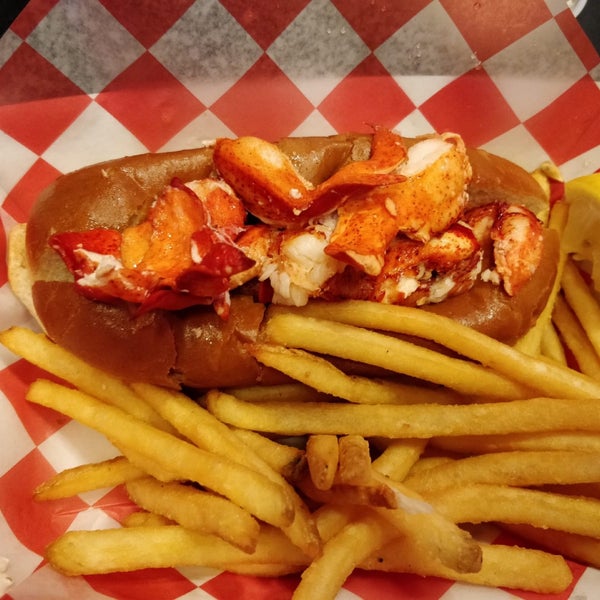 Foto scattata a Yankee Lobster da Emre S. il 10/18/2019