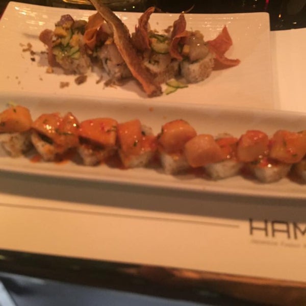 รูปภาพถ่ายที่ Hama Sushi โดย Penny T. เมื่อ 10/29/2016