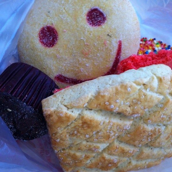 pan dulces. 5 sweet bakery treats for $2
