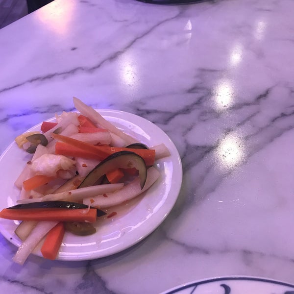 Foto tomada en Harbor Palace Seafood Restaurant  por Curtis M. el 5/20/2019