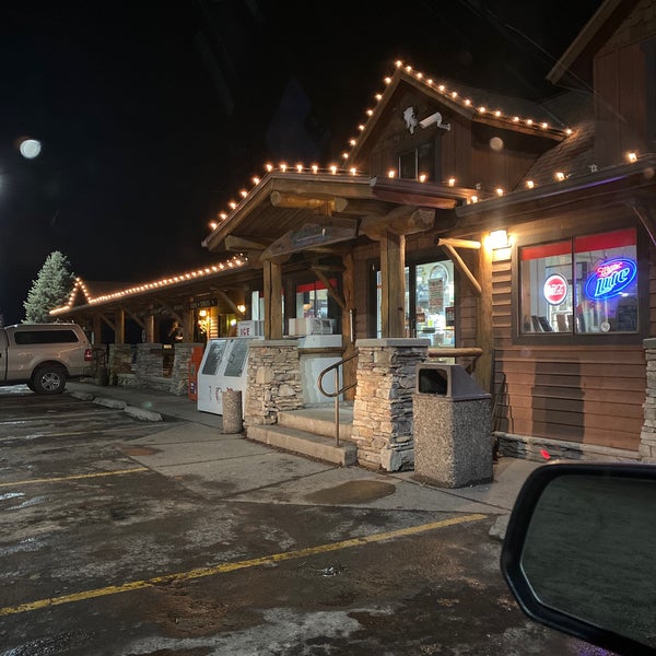 Woody's Country Store Fuel Station in Kalispell