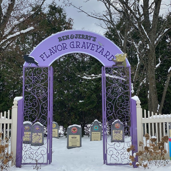 11/3/2020にCurtis M.がBen &amp; Jerry&#39;s Flavor Graveyardで撮った写真