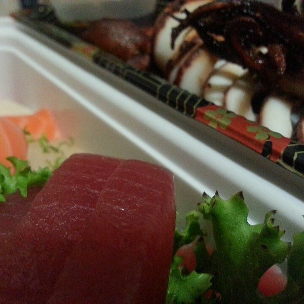 Foto diambil di Hado Sushi oleh Nicolas C. pada 3/31/2013