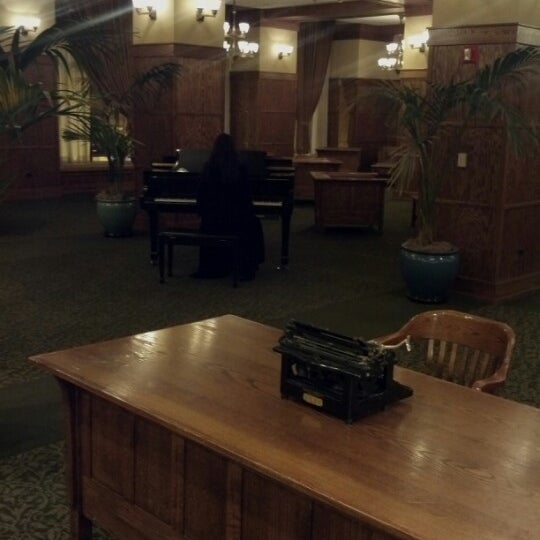 Photo taken at Silversmith Hotel Chicago Downtown by Grant M. on 1/13/2013