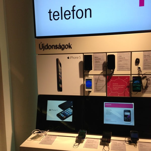 รูปภาพถ่ายที่ Telekom โดย Martin M. เมื่อ 1/2/2013