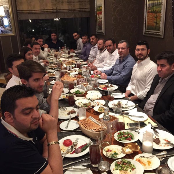 Foto scattata a ONYX Restaurant da Ramazan Ö. il 6/21/2016