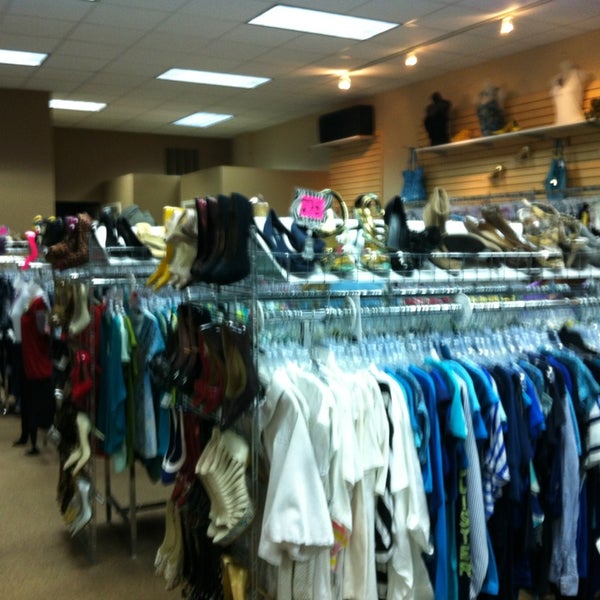 The Snob Shop Exchange Boutique in Downtown Jefferson City