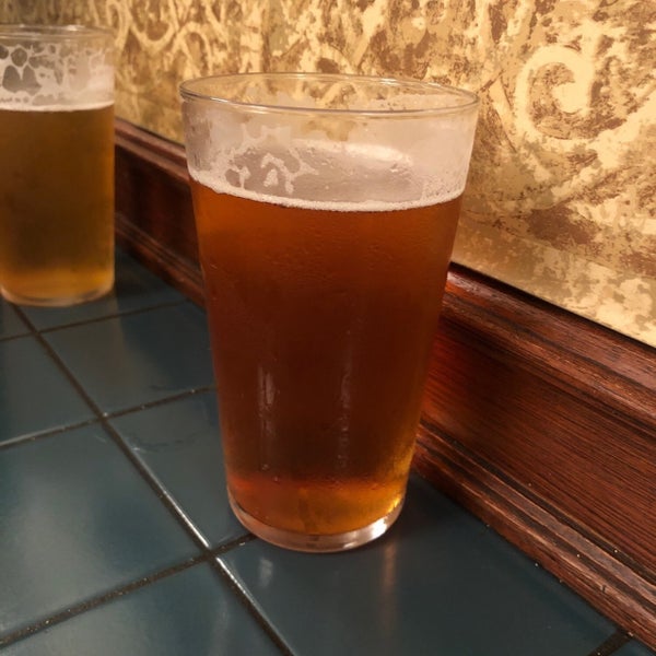 Foto diambil di Harts Pub oleh Brooke O. pada 5/22/2019