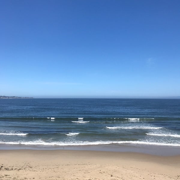 Photo taken at Monterey Tides by Anya P. on 5/7/2018