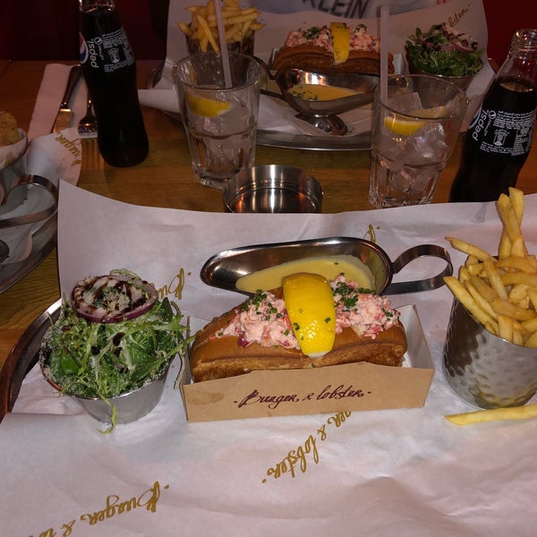 Das Foto wurde bei Burger &amp; Lobster von Sultan M am 1/10/2020 aufgenommen