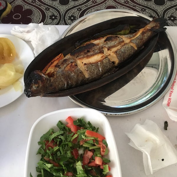 Foto scattata a Bayır Balık Vadi Restaurant da Ali K. il 7/8/2018