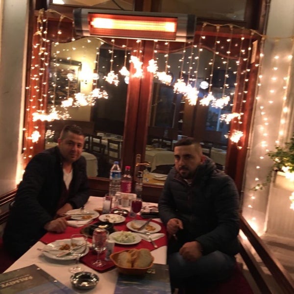 Das Foto wurde bei Seviç Restoran von Celal A. am 2/26/2017 aufgenommen