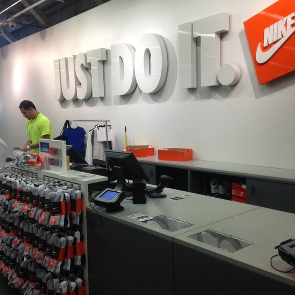 Nike Factory Store - Gilroy, CA