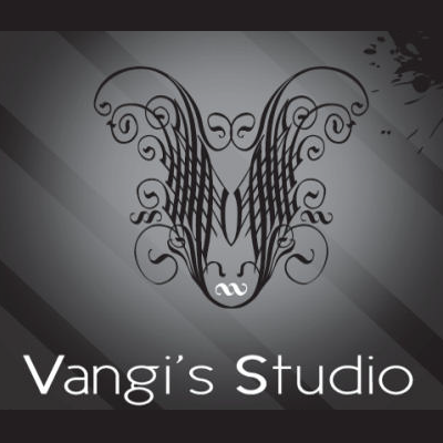 Foto scattata a Vangi&#39;s Studio - Gallery of Salons da Vangi&#39;s Studio - Gallery of Salons il 3/23/2015