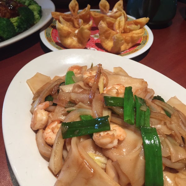 Foto tirada no(a) Mr. Chen&#39;s Organic Chinese Cuisine por Mr. Chen&#39;s Organic Chinese Cuisine em 3/23/2015