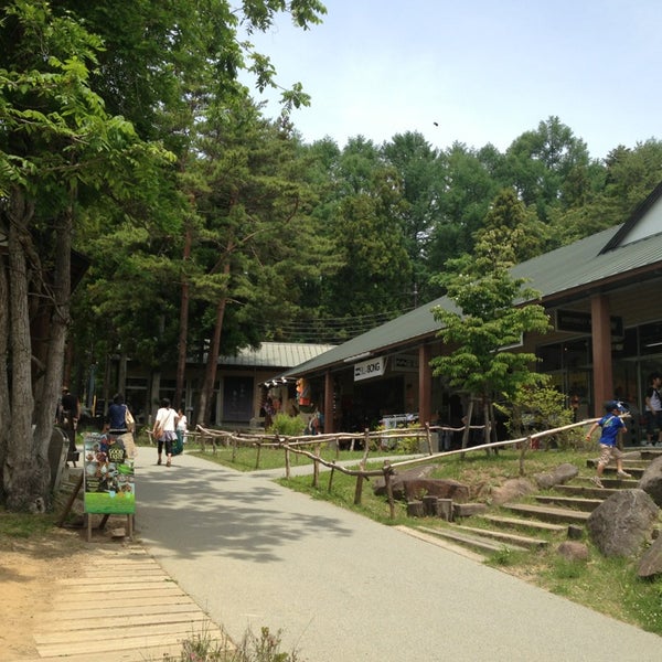 八ヶ岳リゾートアウトレット Yatsugatake Resort Outlet 北杜市のアウトレットモール 八ヶ岳リゾートアウトレット Yatsugatake Resort Outlet 北杜市のアウトレットモール
