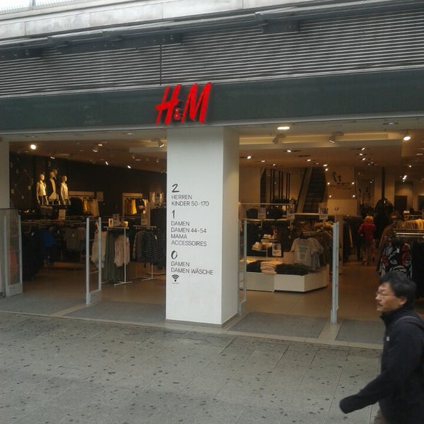 H&M - Clothing Store in Zeil