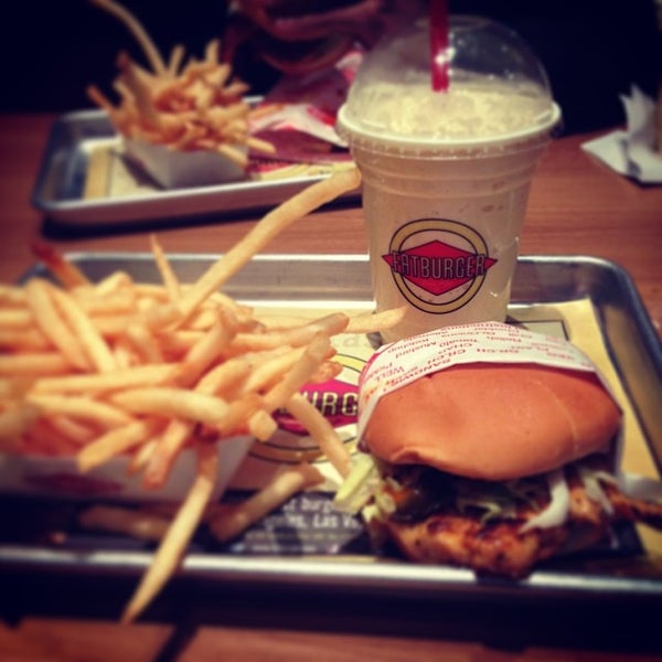 Photo taken at Fatburger by Crisy B. on 9/30/2013