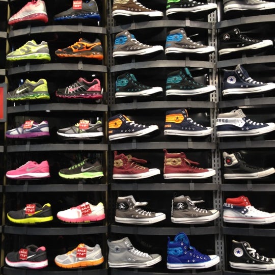 Photos At Foot Locker Shoe Store In Mcallen