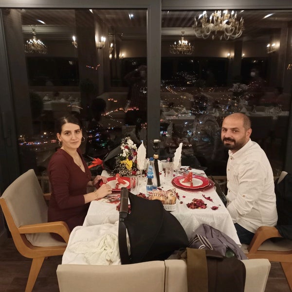 9/28/2021 tarihinde Esmaziyaretçi tarafından Yamaç Bistro'de çekilen fotoğraf