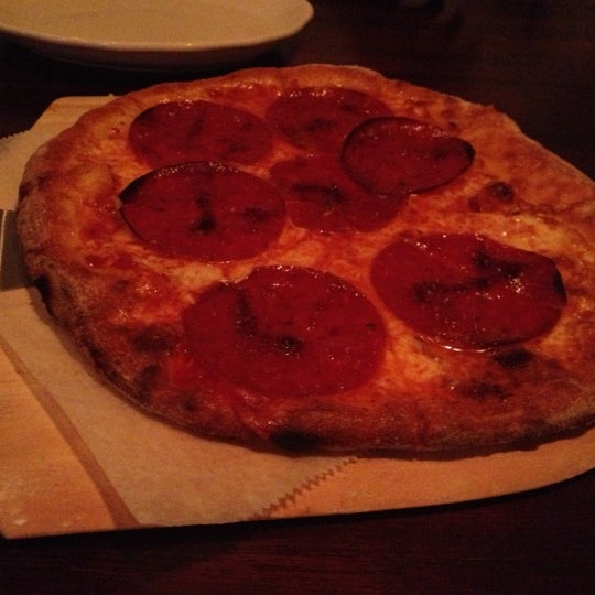 Foto diambil di Joe Mama&#39;s Pizza oleh Brooke S. pada 10/11/2012