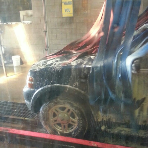 Riverbend Auto Wash 913 S Clearview Pkwy