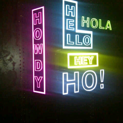Foto tirada no(a) Howdy Hello Holla Hey Ho por Mia A. em 11/24/2013