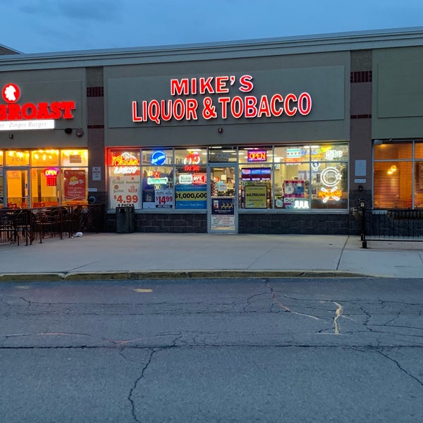 Mike's Liquor and Tobacco Liquor Store in Des Plaines