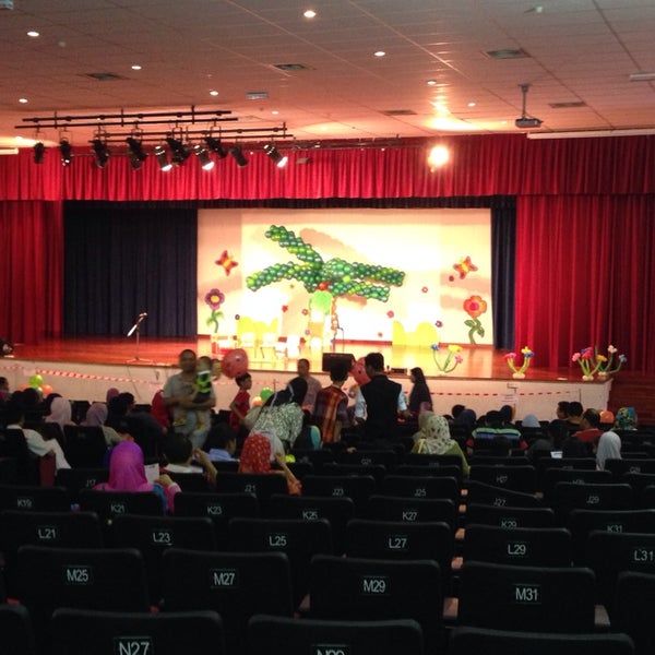 Photos At Sjk C Chee Wen Auditorium
