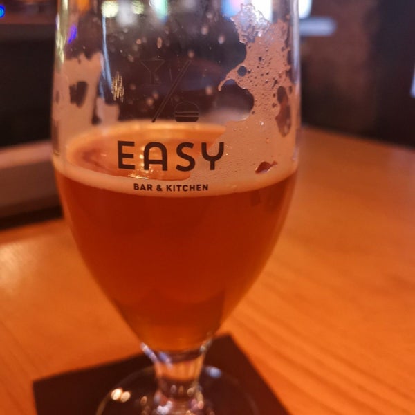 9/27/2019 tarihinde Louise C.ziyaretçi tarafından Easy Beer'de çekilen fotoğraf