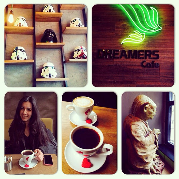Foto tirada no(a) Dreamers Cafe por Simge T. em 2/13/2015