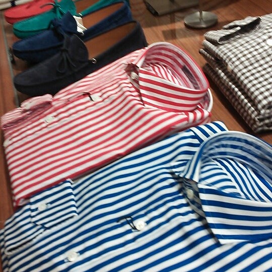 Tomorrowland 西新宿 0 Dicas