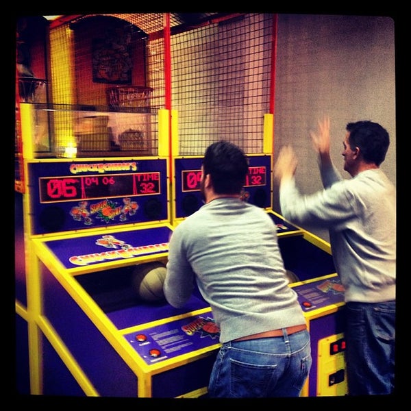 Foto di Chuck E. Cheese Gedung Serbaguna di Dearborn