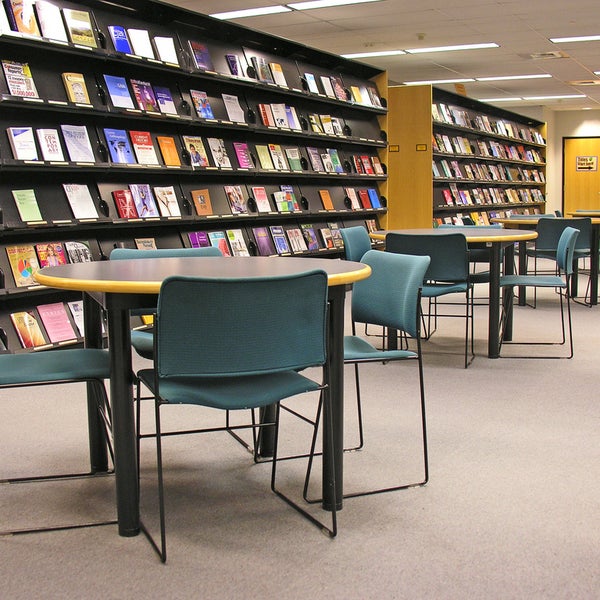 Библиотека с камином. Rich library. Библиотека кита ричардса. Полки для книг. Библиотека с камином.