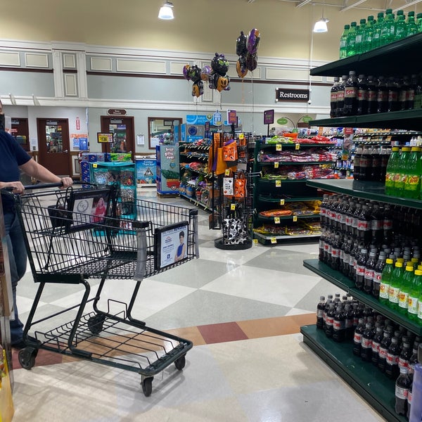 Harris Teeter Supermarket in Fayetteville