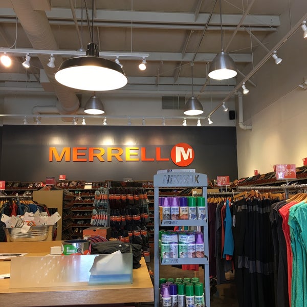 Merrell premium outlet outlet
