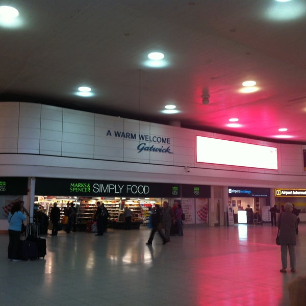 5/8/2013 tarihinde Emerson L.ziyaretçi tarafından London Gatwick Airport (LGW)'de çekilen fotoğraf