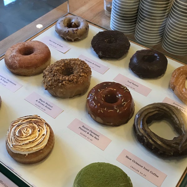 Снимок сделан в Shortstop Coffee &amp; Donuts пользователем Victor R. 3/2/2019