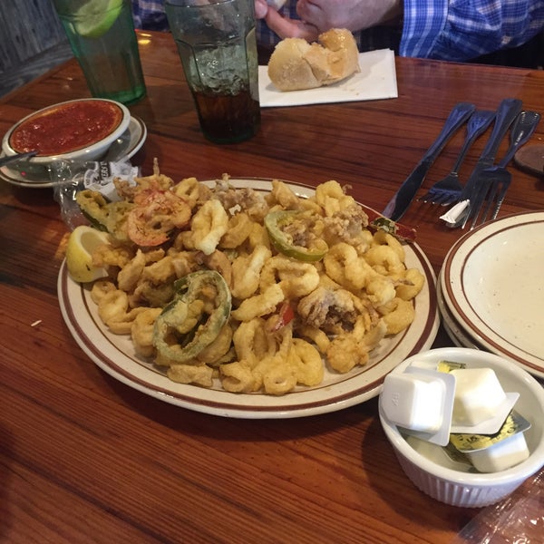 Photos at Chowder Pot Seafood Restaurant in Hartford