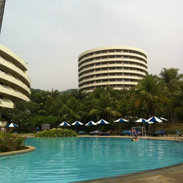 Photo prise au Garden Pool @ Hilton Phuket Arcadia Resort &amp; Spa par Vera K. le3/27/2013