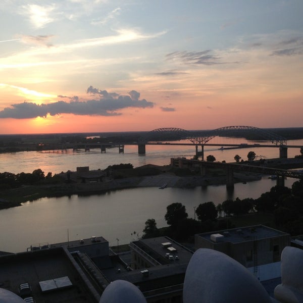 Madison Hotel Rooftop Downtown Memphis Memphis, TN