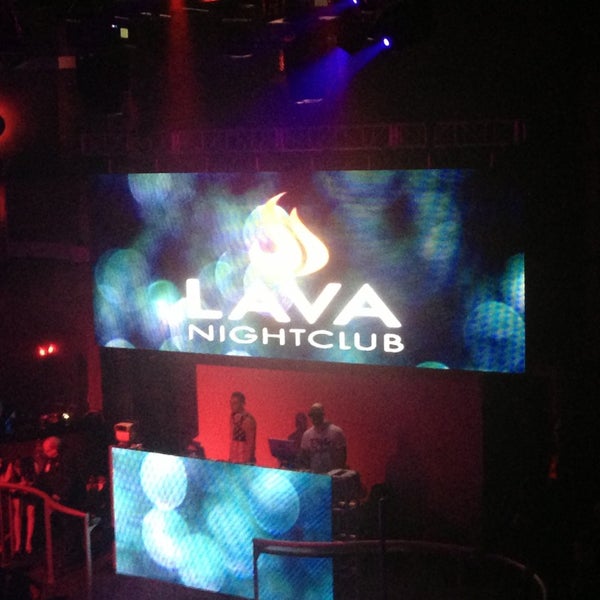 Foto scattata a Lava Nightclub at Turning Stone Resort Casino da Harshit K. il 7/5/2013