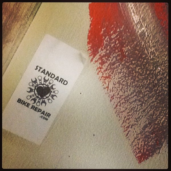 1/4/2013にColorado CardがStandard Bike Repairで撮った写真