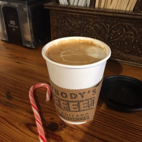 รูปภาพถ่ายที่ Everybody&#39;s Coffee โดย Ayla เมื่อ 12/12/2014
