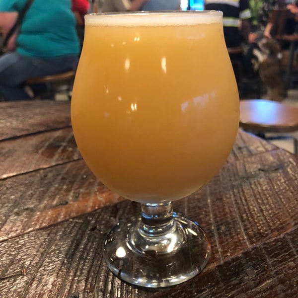 Photo taken at Upland Brewing Company Brewery &amp; Tasting Room by Jameson R. on 8/18/2018